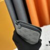 693075486e68136f4d9a62e8 Wallet New Arrival In Stock, M62902 M81384 Zippy Vertical Zip Wallet
