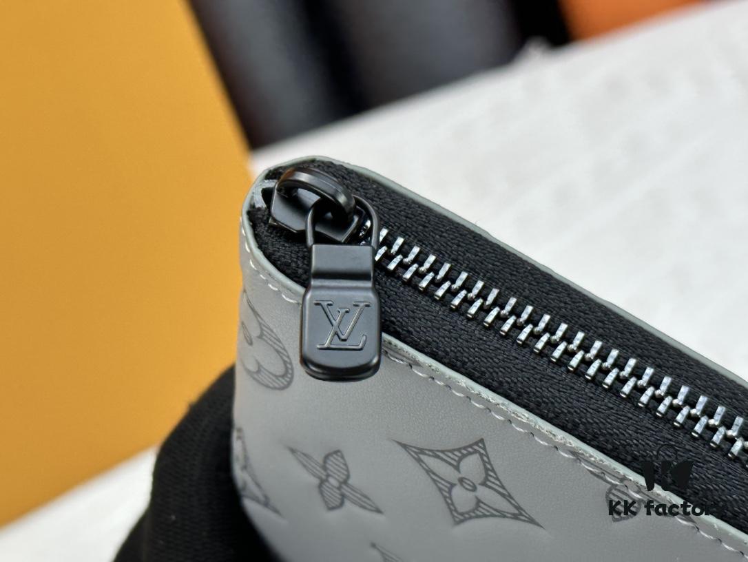 693075486e68136f4d9a62e9 Wallet New Arrival In Stock, M62902 M81384 Zippy Vertical Zip Wallet