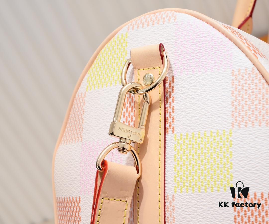 693075896e68136f4d9a6375 Keepall Bandoulière 50 in Damier Golf Coated Canvas – Green Check M40667 and Pink Check M40713