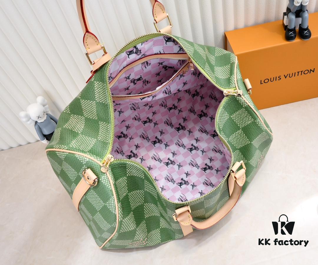 693075956e68136f4d9a638b Keepall Bandoulière 50 Travel Bag in Damier Golf Coated Canvas with Green and Pink Check Pattern