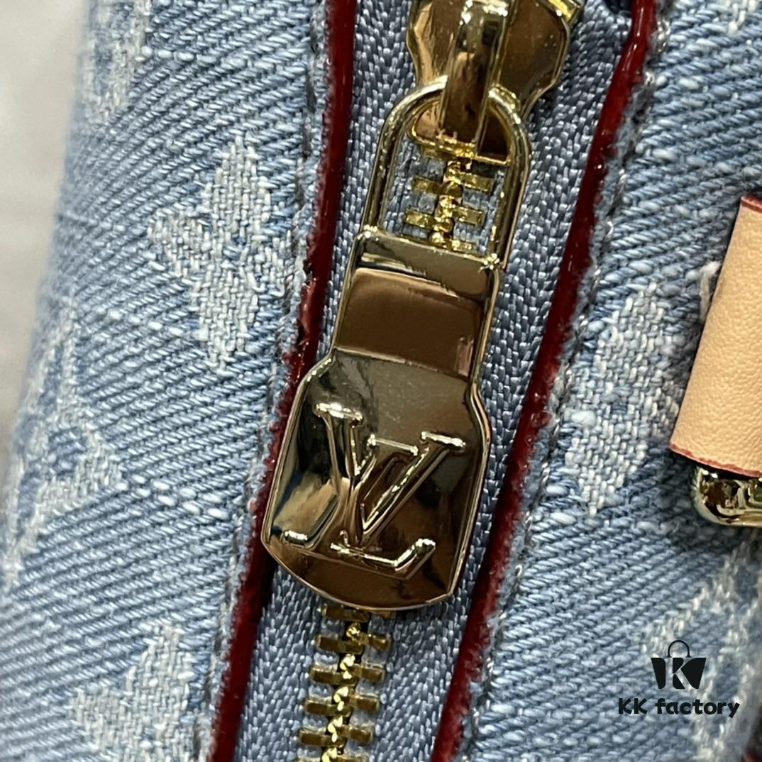 693075b36e68136f4d9a63be Upgraded 210 M46098 M59960 Light Blue Denim Sac Plat Cross Bag