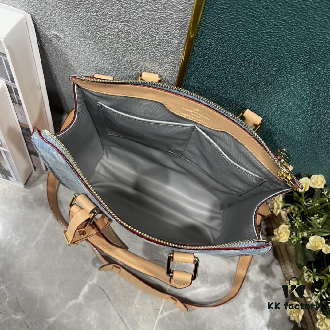 693075b56e68136f4d9a63c4 Upgraded 210 M46098 M59960 Light Blue Denim Sac Plat Cross Bag