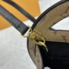 693075fa6e68136f4d9a6459 Authentic M47117 M44699 Monogram Flower Women's Round Handbag Around Me Bag