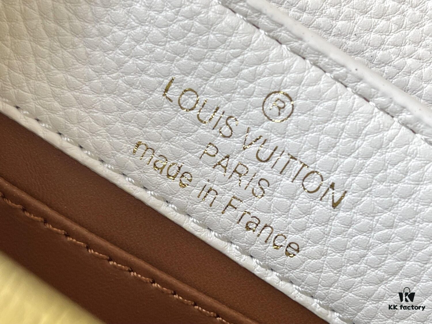 Upgraded M59863 Pure White Three-Tone Gold-Plated Mini Capucines Bag