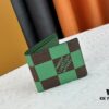 Wallet Model: M40452 Green Grid Louis Vuitton Classic Brazza Wallet