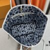 693076a06e68136f4d9a65b5 M40995 Medium Shopping Bag 💋💋 Louis Vuitton New Neverfull, A Fresh Reinterpretation of a Classic Handbag