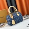 693076a16e68136f4d9a65b8 M46234 M45957 Speedy Bandoulière 20 Handbag