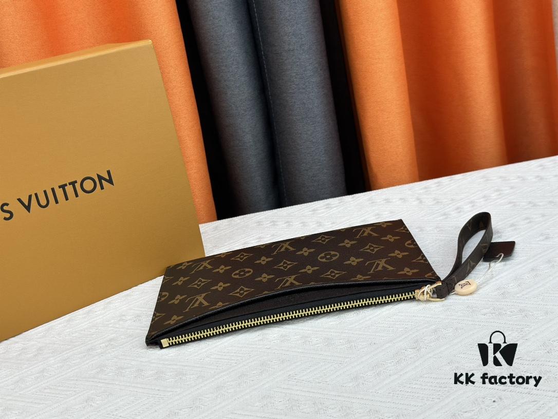 693076d96e68136f4d9a6623 M60910, Real Item Photography, Exquisitely Crafted Pallas Handbag Combining Classic Monogram Canvas with Vibrant Colors for a Delightful Effect
