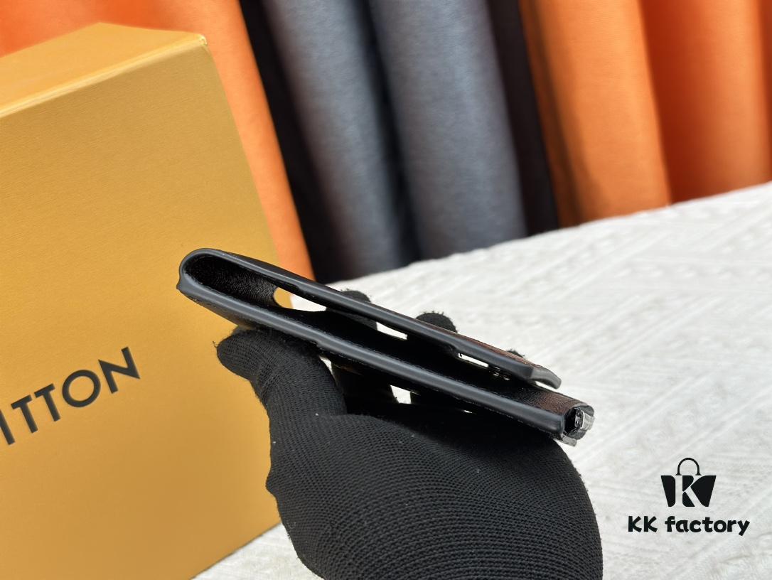693076f26e68136f4d9a6656 Top-Grade Original This New Hybrid Wallet is Crafted from Black Monogram Shadow Leather, Ingeniously Combining a Card Holder with Louis Vuitton's Best-Selling Multiple Wallet
