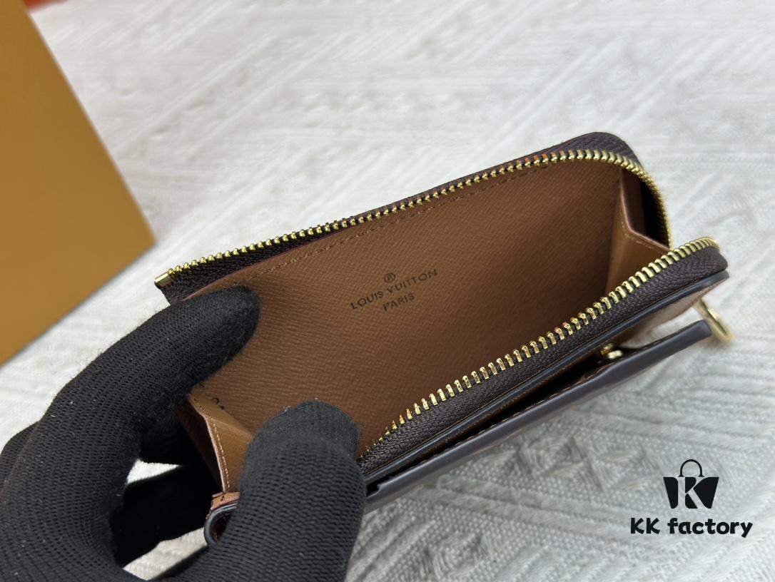 693077006e68136f4d9a666e Top Original This New Hybrid Wallet is Made of Black Monogram Shadow Leather, Ingeniously Combining a Card Holder with Louis Vuitton's Best-Selling Multiple Wallet