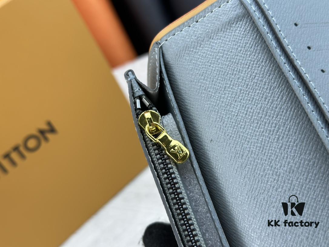 6930770e6e68136f4d9a668c Wallet Model: N62665 M63236 Louis Vuitton Classic Brazza Wallet