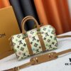 693077146e68136f4d9a669a M24849 White Color Black Color Pillow Bag