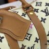 693077146e68136f4d9a669c M24849 White Color Black Color Pillow Bag