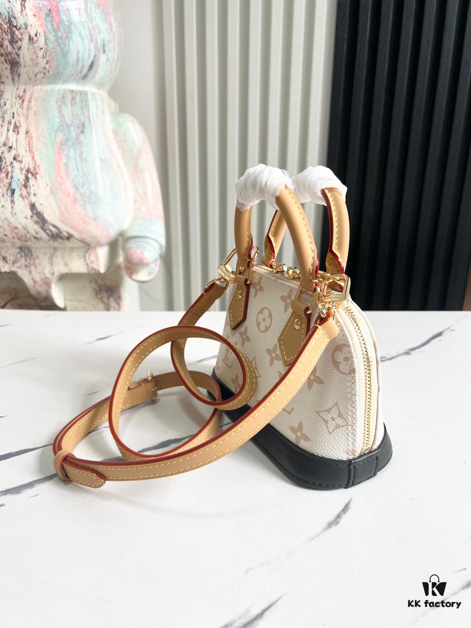 693077b56e68136f4d9a67dc M46895 White Flower 82717 Mini Shell Bag Collection - New Launch Nano Alma Handbag
