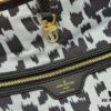 693077f06e68136f4d9a6856 M40995 Medium Shopping Bag 💋💋 Louis Vuitton New Neverfull, A Fresh Reinterpretation of a Classic Handbag