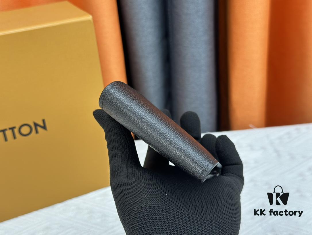 693078026e68136f4d9a6877 Wallet Original 💎【Real Photo, Personal Background】M58189 Black Pebbled Leather Short Wallet