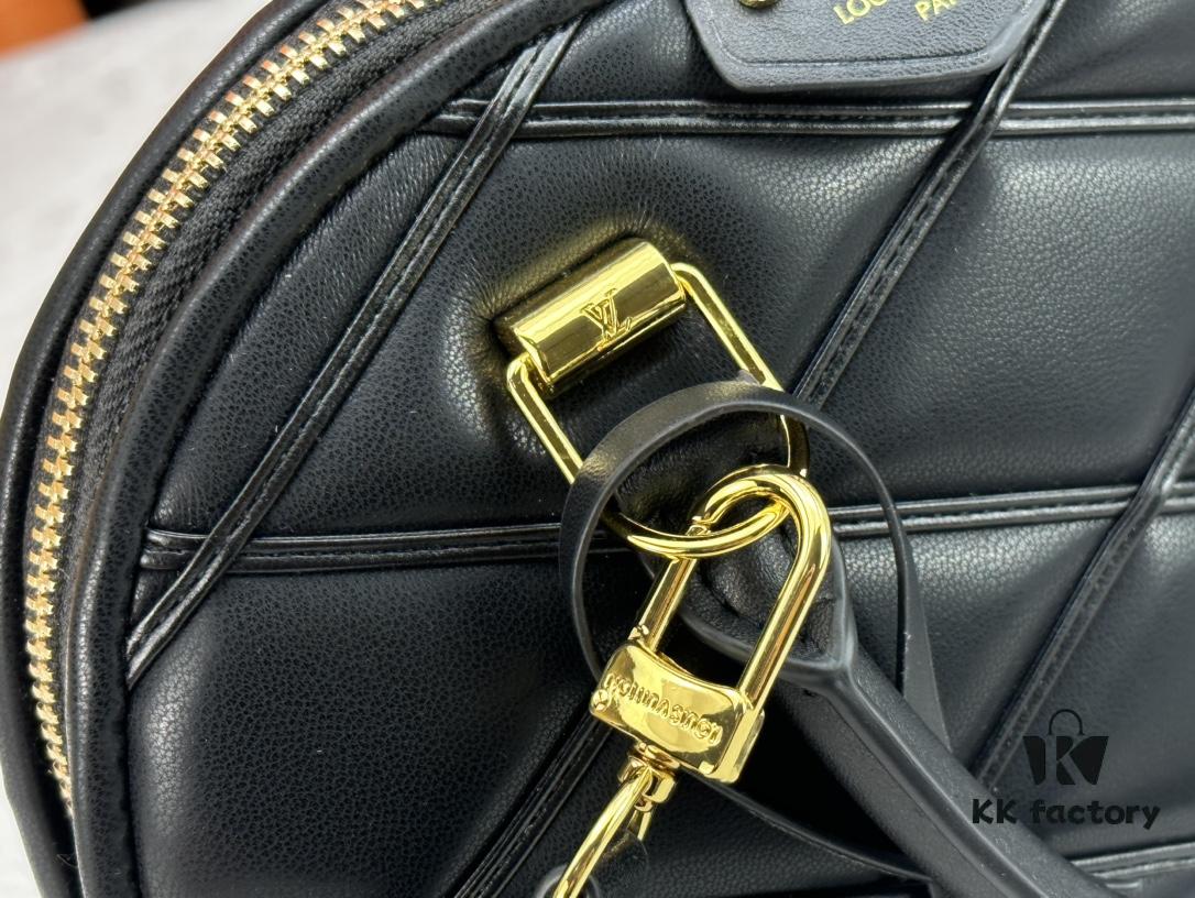 693078216e68136f4d9a68ba Model: M23666 Shell Bag 💋💋 This Alma BB Handbag Draws Inspiration from the Diamond-Quilted Lining of Louis Vuitton's Rigid Trunks