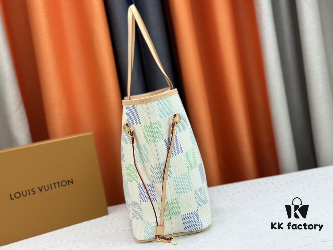 693078336e68136f4d9a68e7 M40995 Medium Shopping Bag 💋💋 Louis Vuitton New Neverfull, A Fresh Take on a Classic Handbag