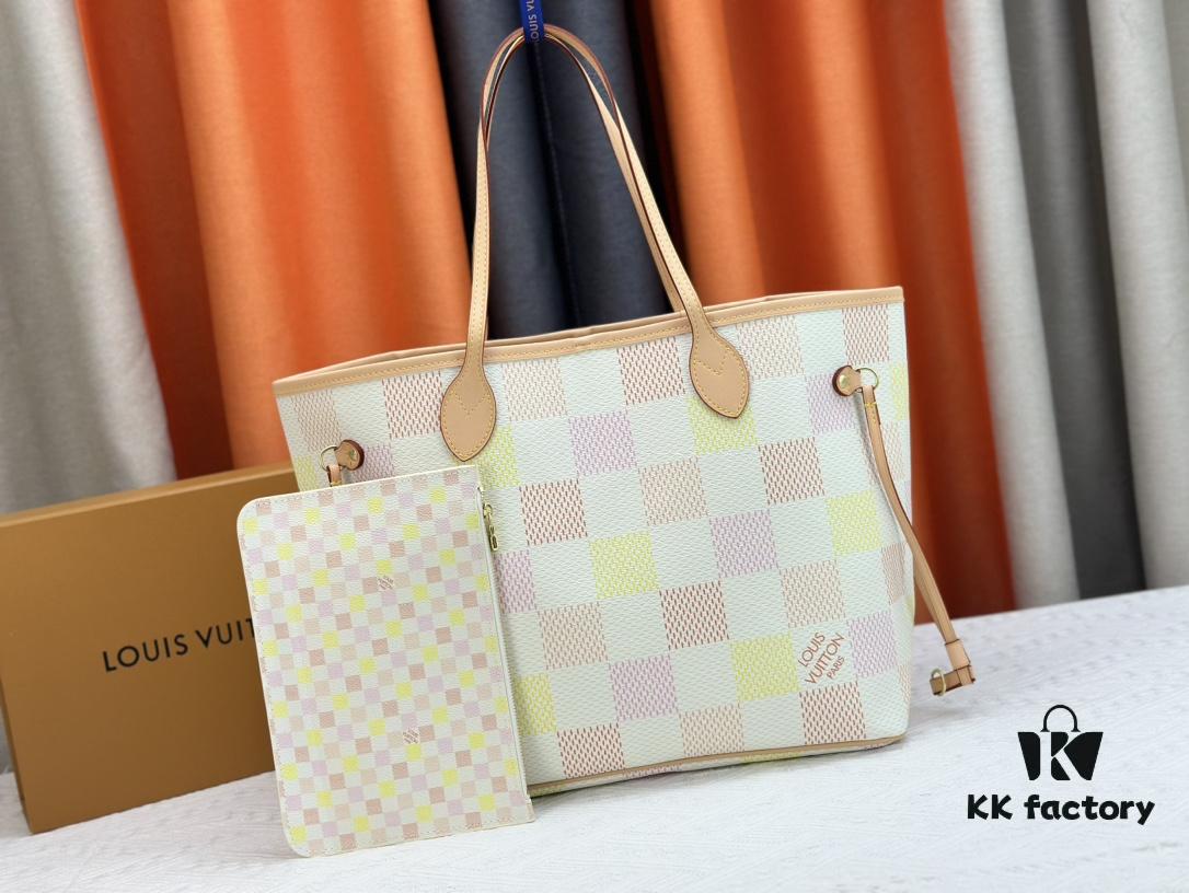 693078366e68136f4d9a68ef M40995 Medium Shopping Bag 💋💋 Louis Vuitton New Neverfull, A Fresh Take on the Iconic Bag Exploring Refined Interior Details