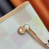 693078386e68136f4d9a68f2 M40995 Medium Shopping Bag 💋💋 Louis Vuitton New Neverfull, A Fresh Take on the Iconic Bag Exploring Refined Interior Details
