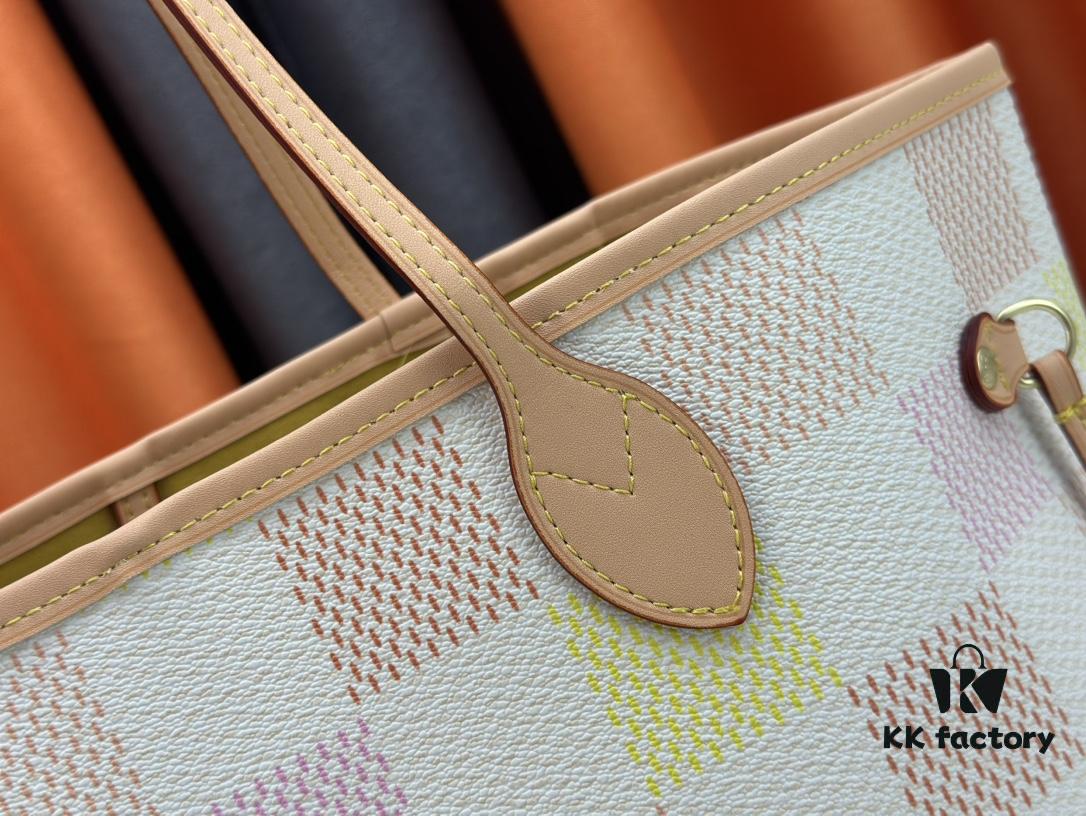 693078386e68136f4d9a68f3 M40995 Medium Shopping Bag 💋💋 Louis Vuitton New Neverfull, A Fresh Take on the Iconic Bag Exploring Refined Interior Details