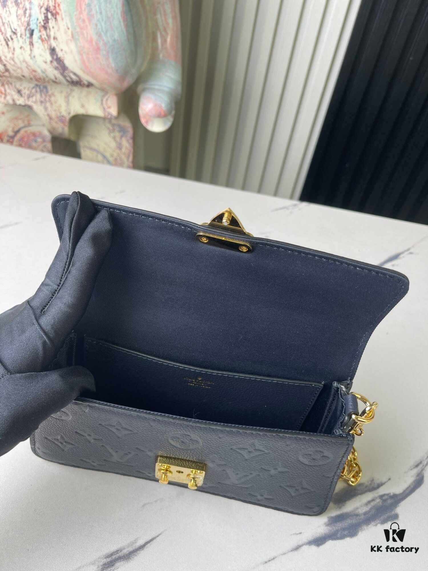 693078676e68136f4d9a6961 Top-tier Original Stock, Exclusive Real Photos: M82836 Blue Full Leather Embossed Wallet On Chain Metis Chain Bag
