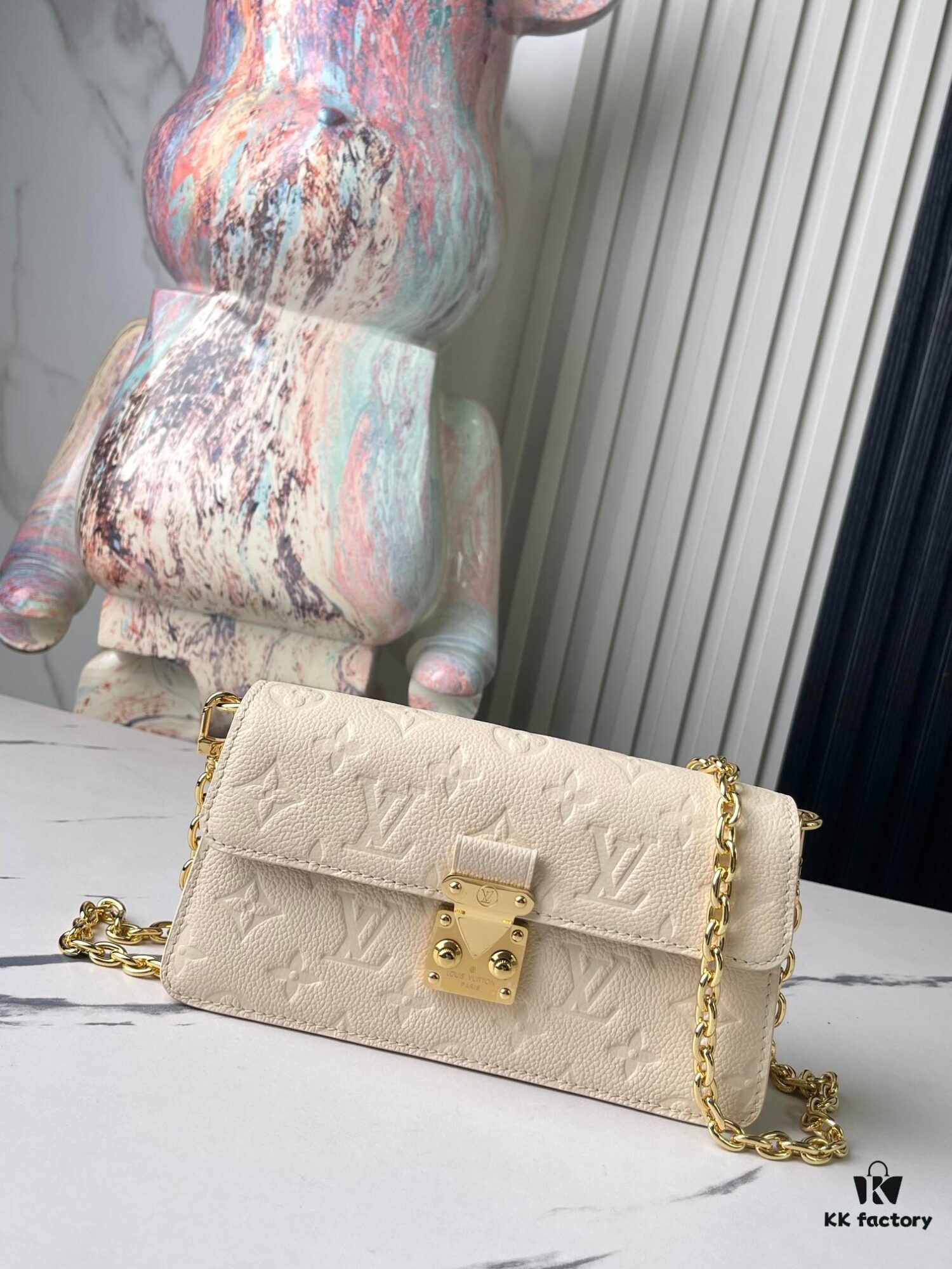 693078686e68136f4d9a6963 Top-tier Original Surplus, Exclusive Real Photos: M82836 White Full Leather Embossed Wallet On Chain Metis Chain Bag, M82836 82637 Black Embossed