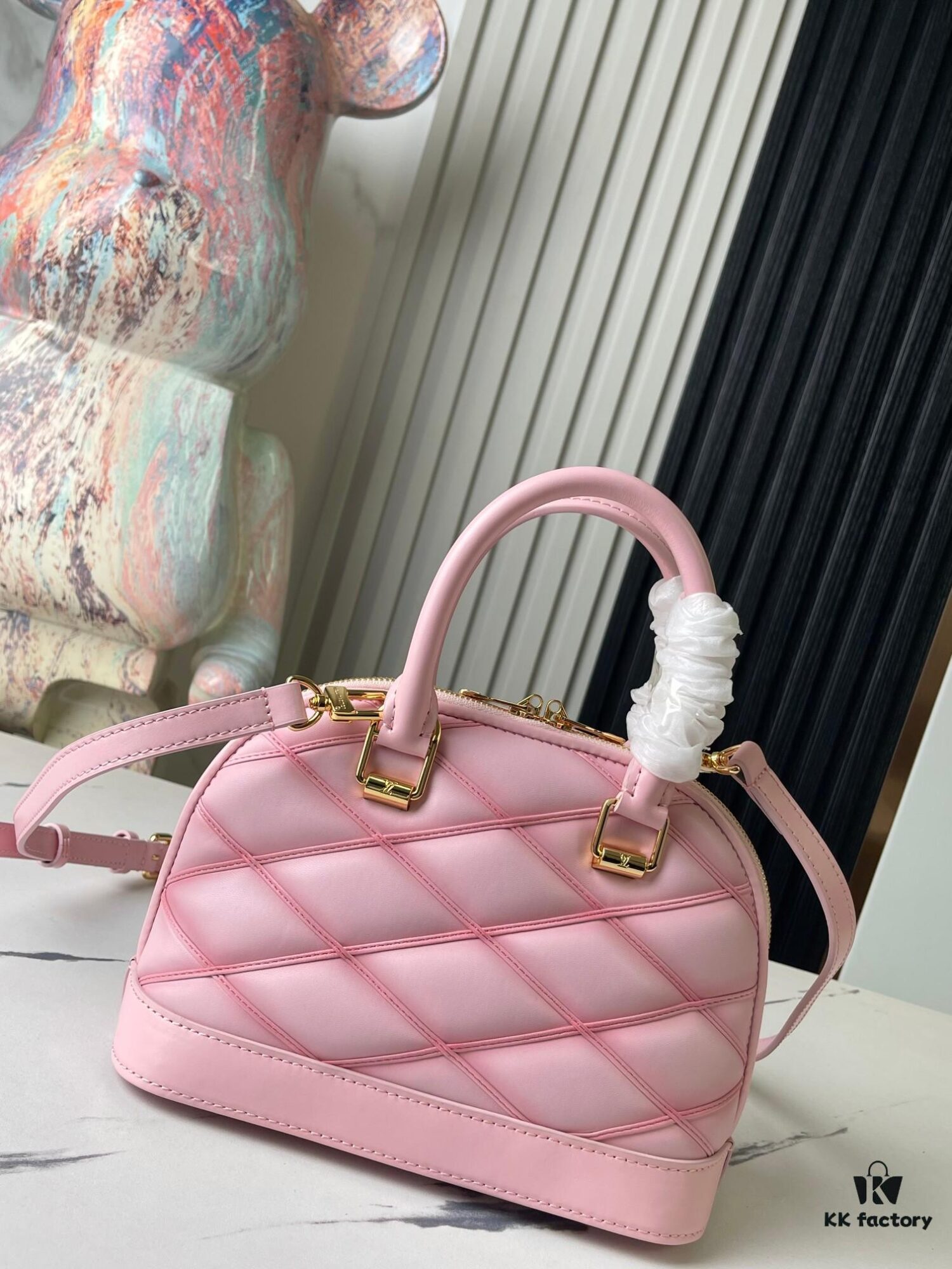 Top Quality Original Design Exclusive Real Shot M24453 Pink Quilted Full Leather Alma BB Shell Handbag
