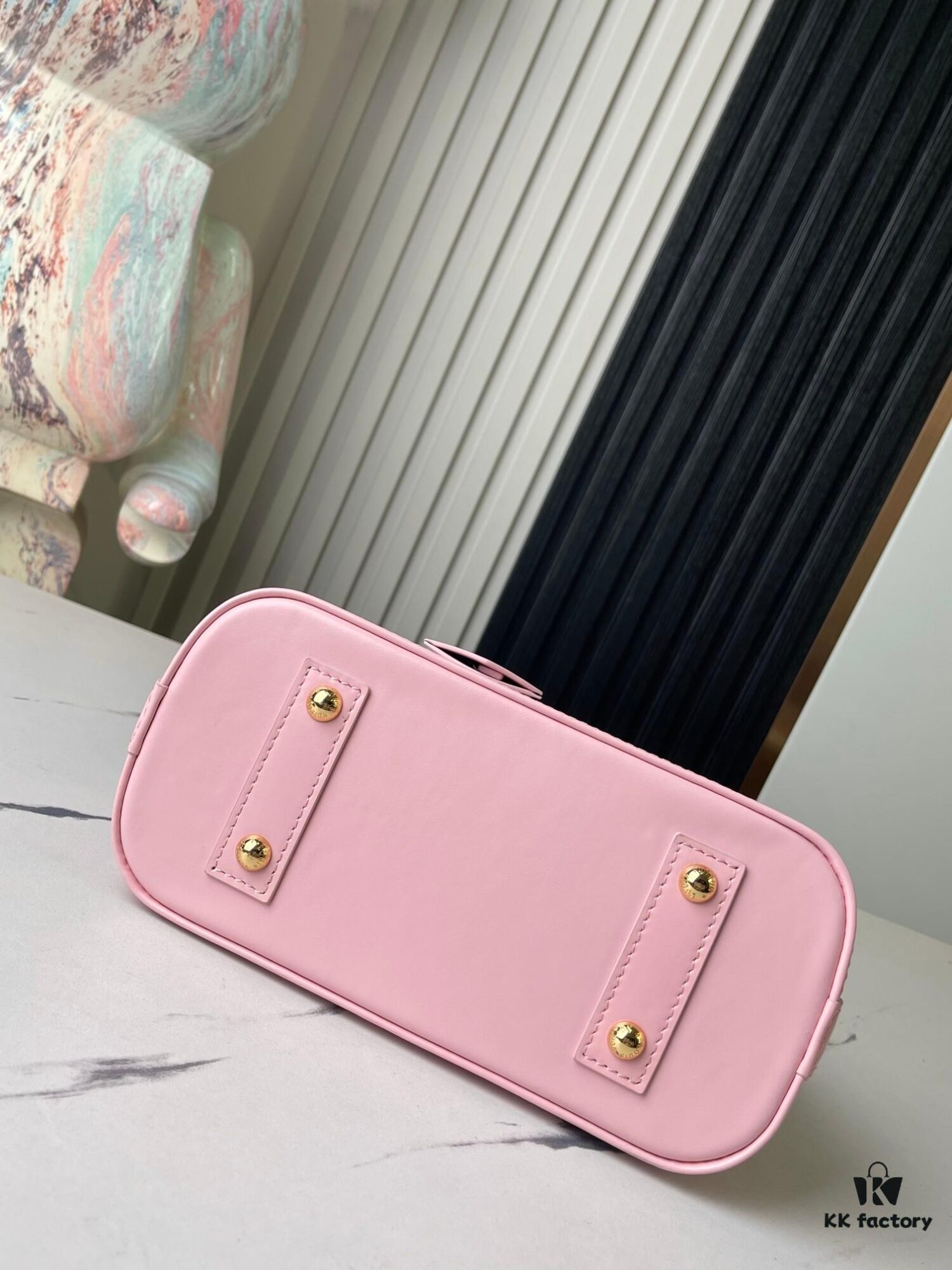 Top Quality Original Design Exclusive Real Shot M24453 Pink Quilted Full Leather Alma BB Shell Handbag