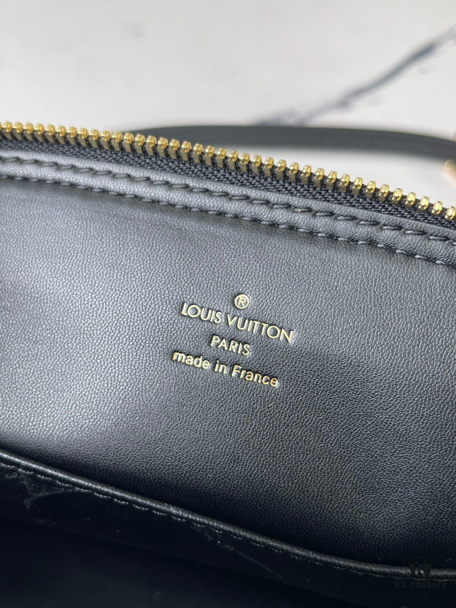 6930788d6e68136f4d9a69a3 Top-tier Original Stock Exclusive Real Photos M83048 Black Diamond-quilted Full Leather Alma BB Clutch Bag