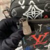 6930788f6e68136f4d9a69a8 Top-tier Original Replica, Exclusive Real-shot: M21396 Trio Messenger Bag Unveils the Trendy Charm of Damier Spray