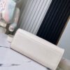 693078936e68136f4d9a69b1 Top-tier Original Order, Exclusive Real Photos: M23637 White Full Leather Square Bag Series Lock & Go Handbag M22311