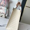 6930789c6e68136f4d9a69bf Top-Grade Full-Grain Leather, Exclusive Real Photos: M45933 White Beige Matelassé, Mama Bag Series M45081 Milky White M44925 Black Size: 41.0 x 34.0 x 19.0 cm Louis Vuitton Onthego Large Tote