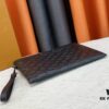 693078a76e68136f4d9a69da M81848 M81569 M82079 Exclusive Real Shot! To-Go Handheld Bag from Louis Vuitton's Late 2022 'Room with a View' Collection