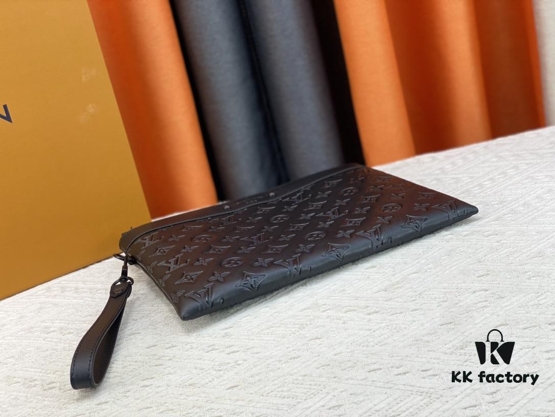 693078a76e68136f4d9a69da M81848 M81569 M82079 Exclusive Real Shot! To-Go Handheld Bag from Louis Vuitton's Late 2022 'Room with a View' Collection