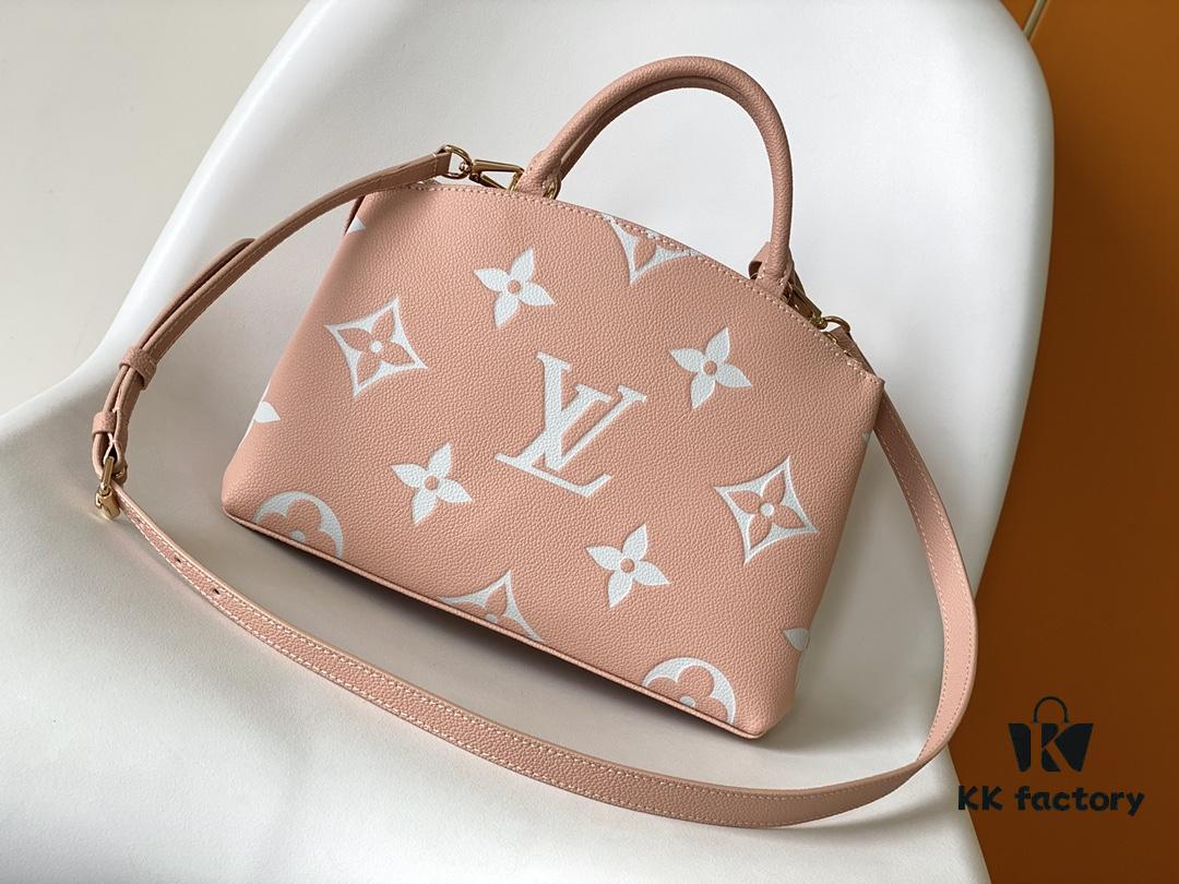 Petit Palais Handbag in Grained Leather with Monogram Motif