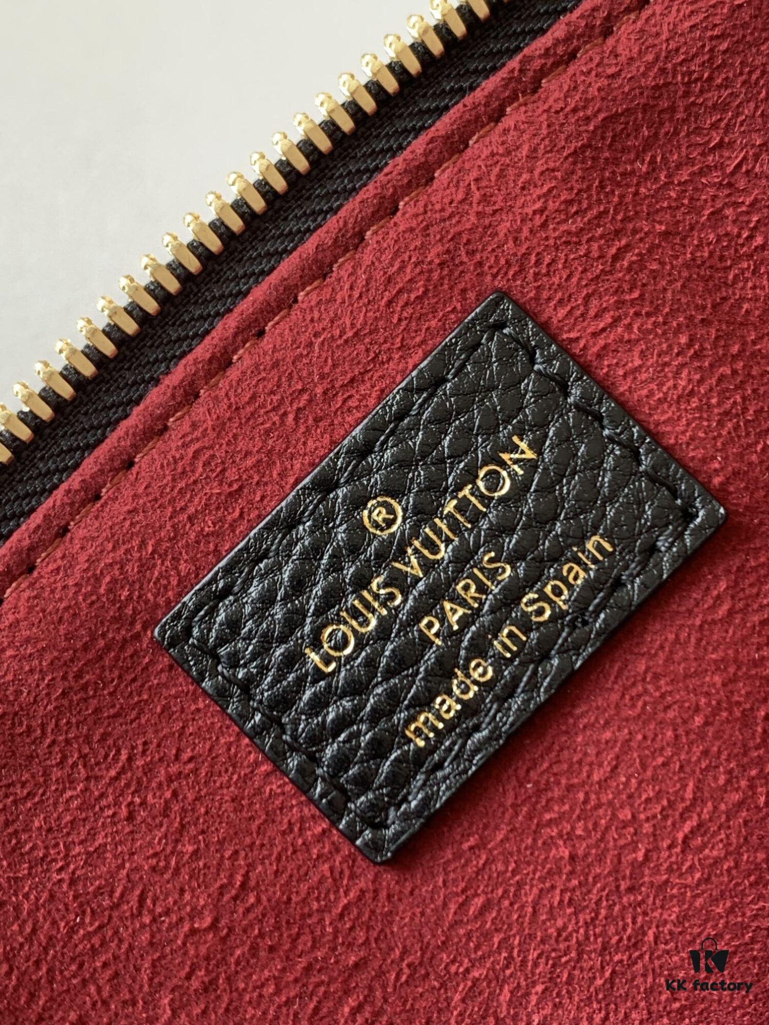 693078cb6e68136f4d9a6a2a Petit Palais Handbag in Grained Leather with Monogram Giant Print