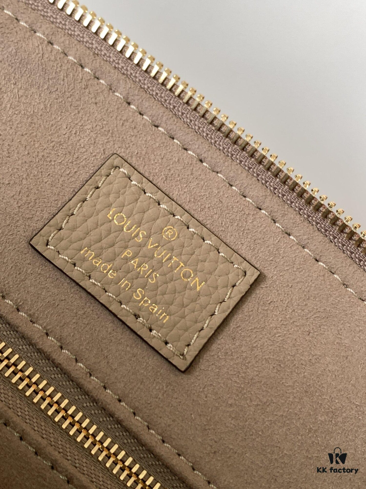 Petit Palais Handbag in Grained Leather with Monogram Flower Embossing