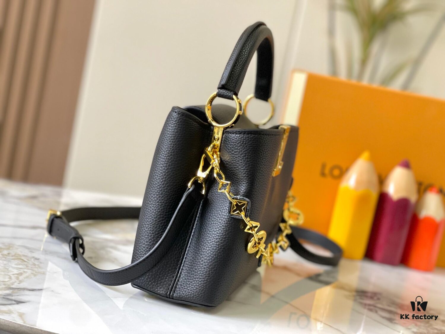 693078db6e68136f4d9a6a43 Top Quality Guangzhou Stock M14971 Black Capucines BB Bag