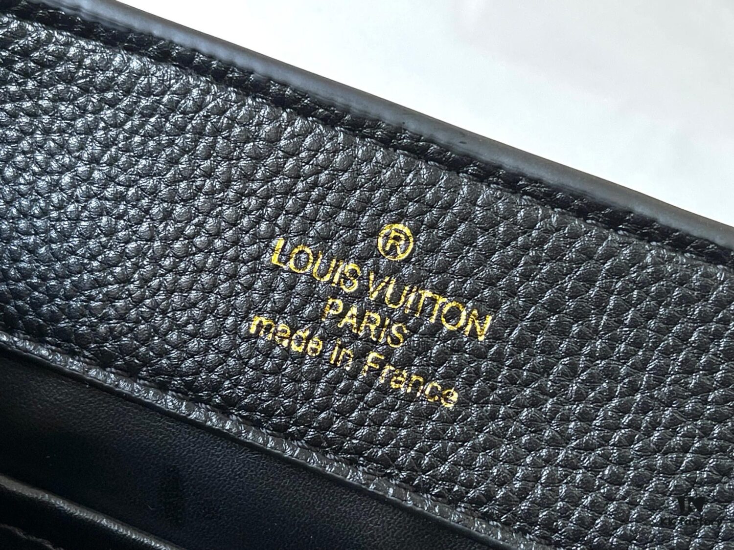 693078de6e68136f4d9a6a4b Top Quality Guangzhou Stock M14971 Black Capucines BB Bag