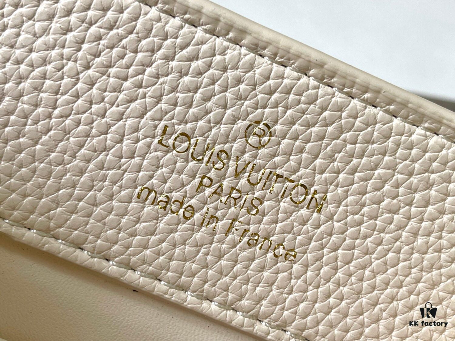 693078f16e68136f4d9a6a6e Guangzhou Stock Top Original M14971 White Capucines BB Bag