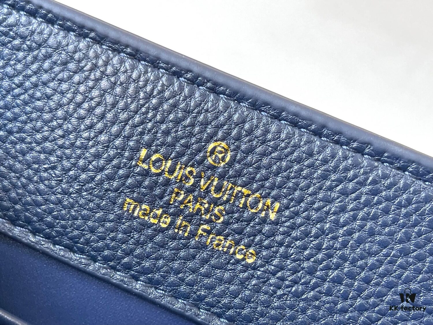 693078fc6e68136f4d9a6a81 Guangzhou Stock Top Quality Original M14971 Blue Capucines BB Handbag