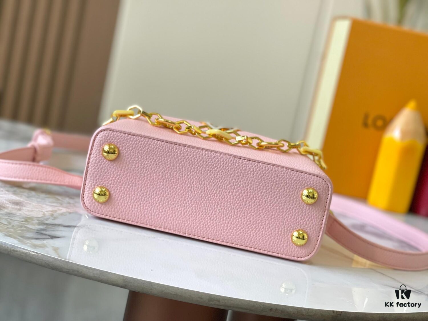 693079086e68136f4d9a6a96 Guangzhou Stock Top Quality Original M14393 Pink Capucines East West Mini Handbag