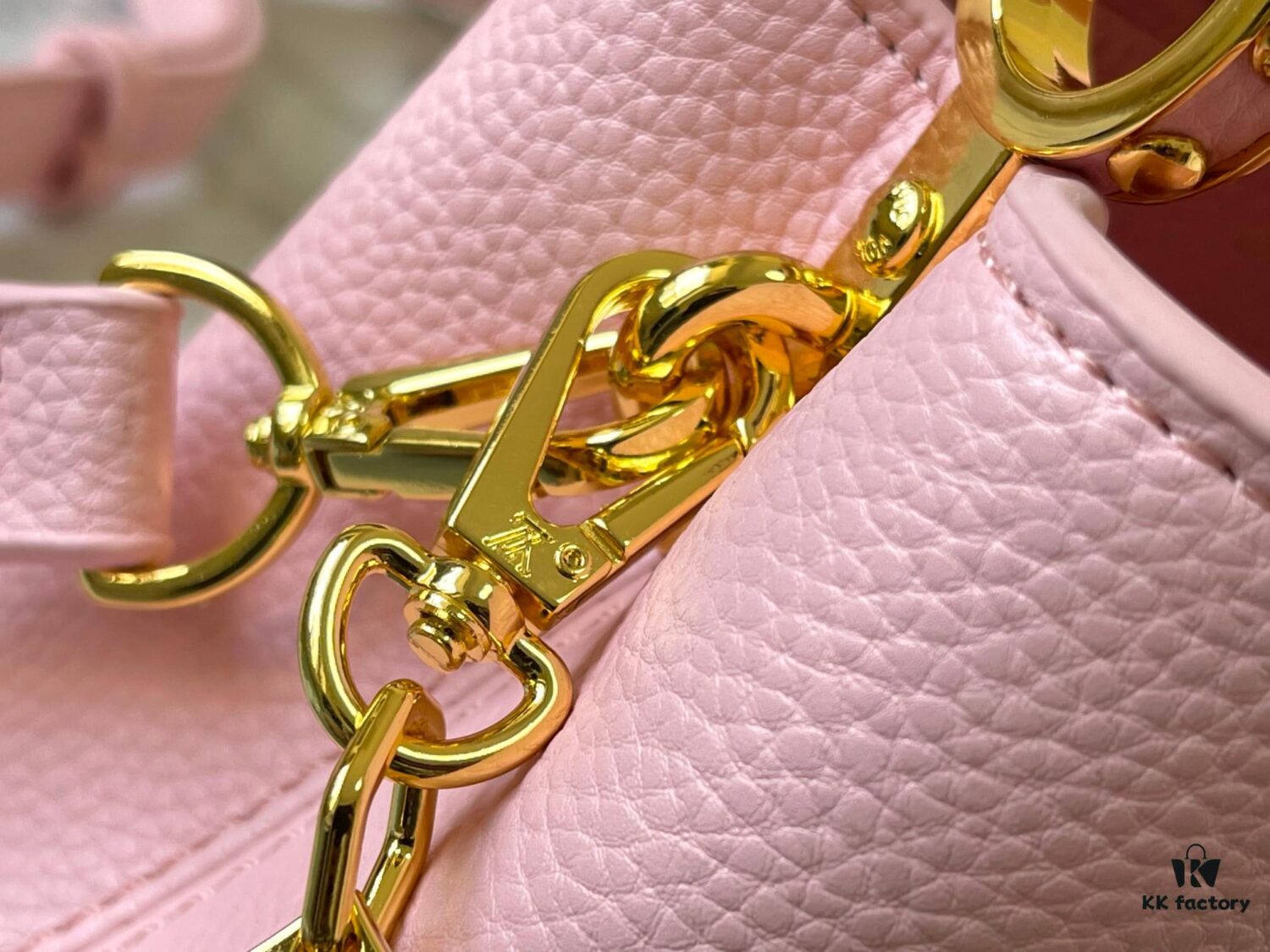 693079096e68136f4d9a6a98 Guangzhou Stock Top Quality Original M14393 Pink Capucines East West Mini Handbag