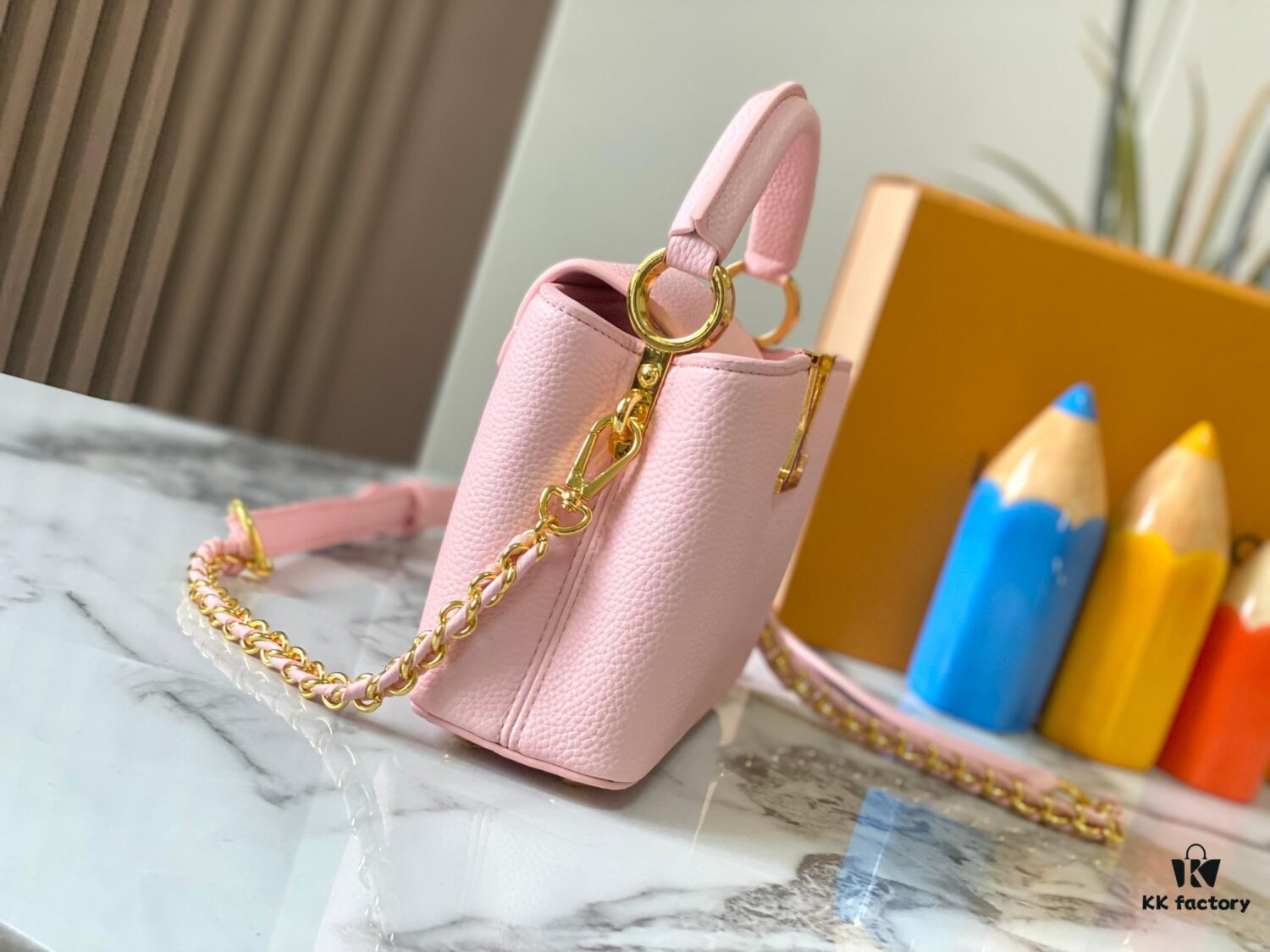 693079796e68136f4d9a6b4a Upgraded M23082 Pink - Full Leather Cap, Na Ying Collection, Qixi Limited Edition / Mini Capucines BB Bag