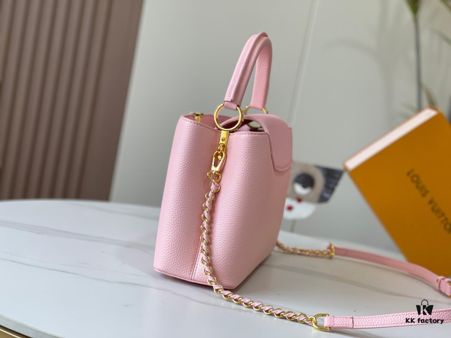 6930798f6e68136f4d9a6b6a Upgraded M20841 Etoile Pearlized Pink Shell Button Capucines MM Handbag