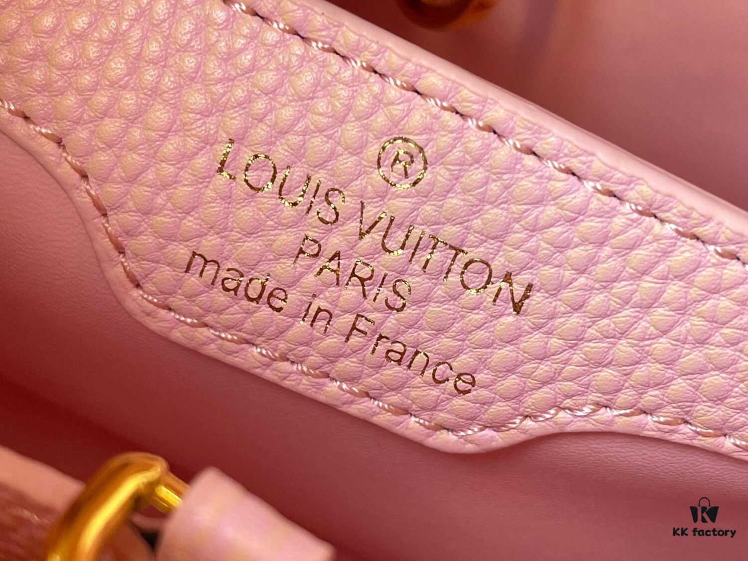 6930799a6e68136f4d9a6b80 Upgraded M59868 Stellar Pearlized Powder with Mother-of-Pearl Button - This Capucines BB Bag Features Taurillon Leather That Shimmers in Changing Hues Under Different Lights
