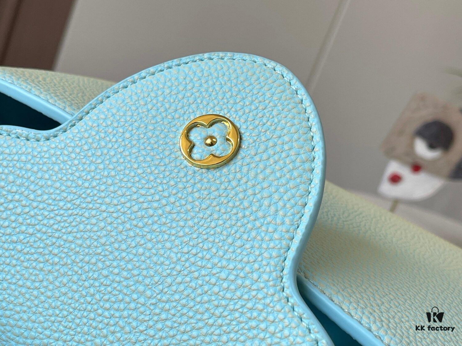 693079a46e68136f4d9a6b90 Upgraded M20841 Stellar Pearl Green Shell Button Capucines MM Handbag