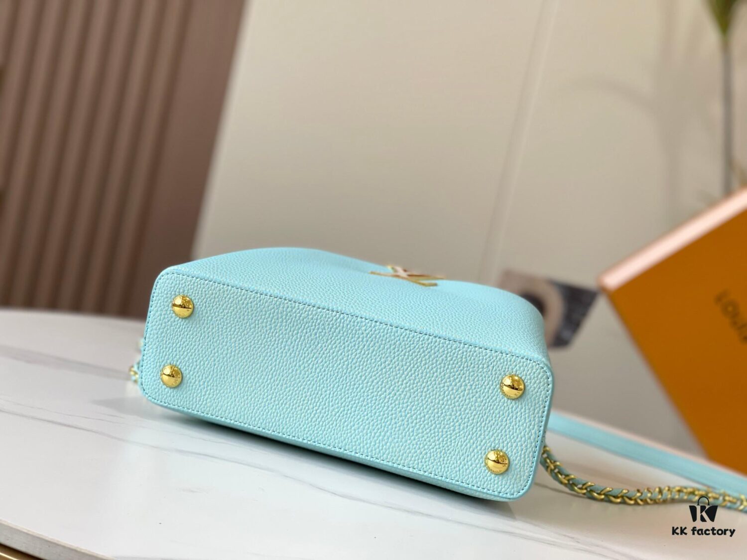 693079a66e68136f4d9a6b95 Upgraded M59868 Stellar Pearl Green Shell Button Capucines BB Bag