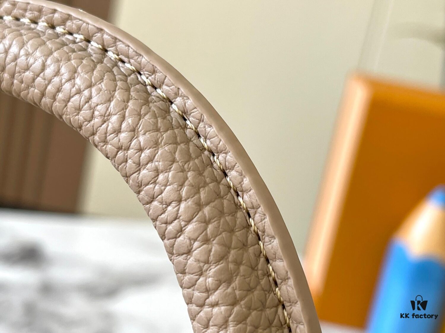 693079e66e68136f4d9a6c04 Upgraded M23766 Beige and White Mother-of-Pearl Capucines Flower Crown Handbag